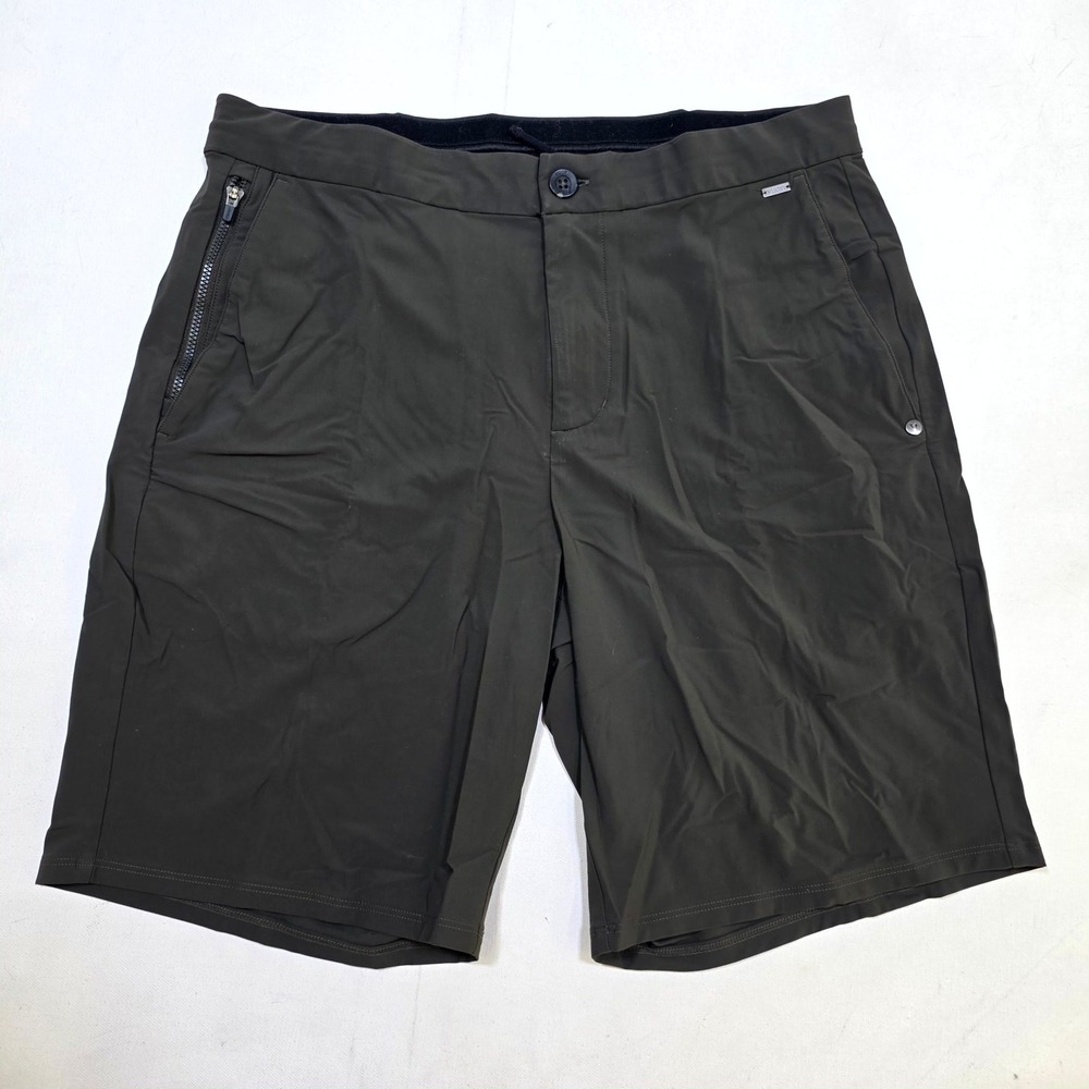 Vuori Aim Short Mens M Dark Oregano Performance Stretch Hiking Activewear Travel
